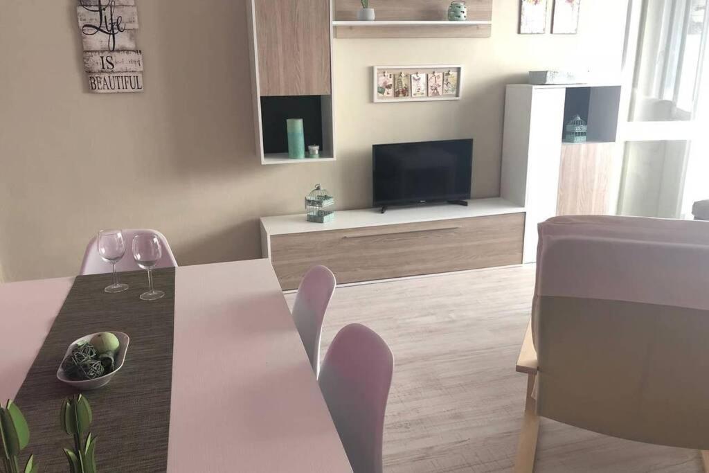 City Center Big Apartment-Family & Friends-5 Beds Malaga Exterior photo
