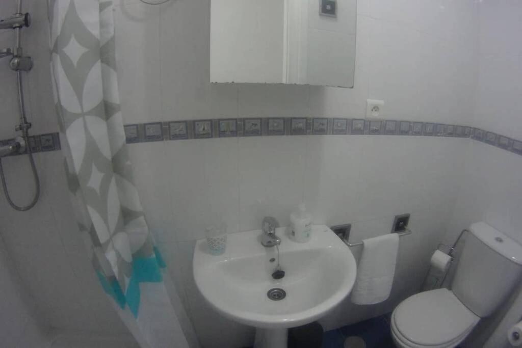 City Center Big Apartment-Family & Friends-5 Beds Malaga Exterior photo
